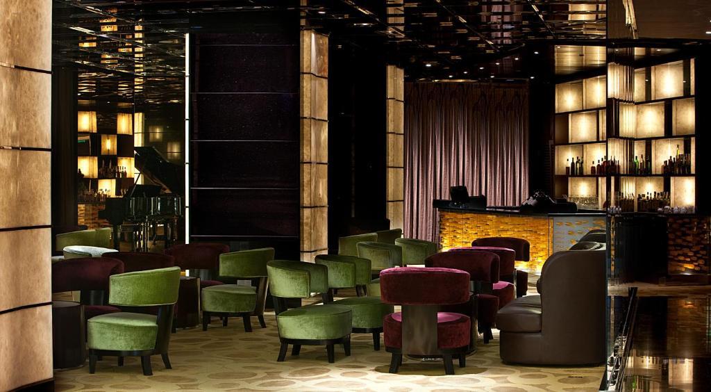 Отель Ramada Plaza Ляньюньган Экстерьер фото